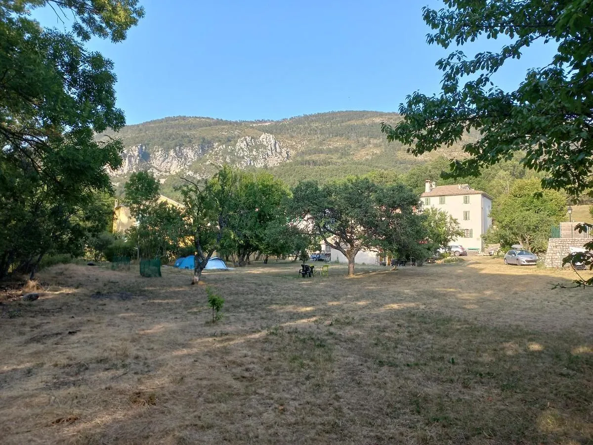 Hôtel Campement des bailes à La Bastide  Tente de luxe La Bastide (Var)