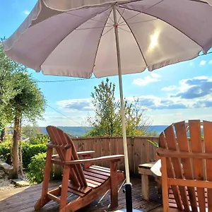  Hébergement de vacances Les Terrasses De France